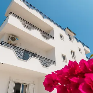 https://vila-butrint.albaniahotels.org