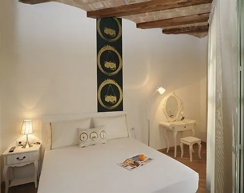 Apart-Suites Hostemplo 0*, Barcelona